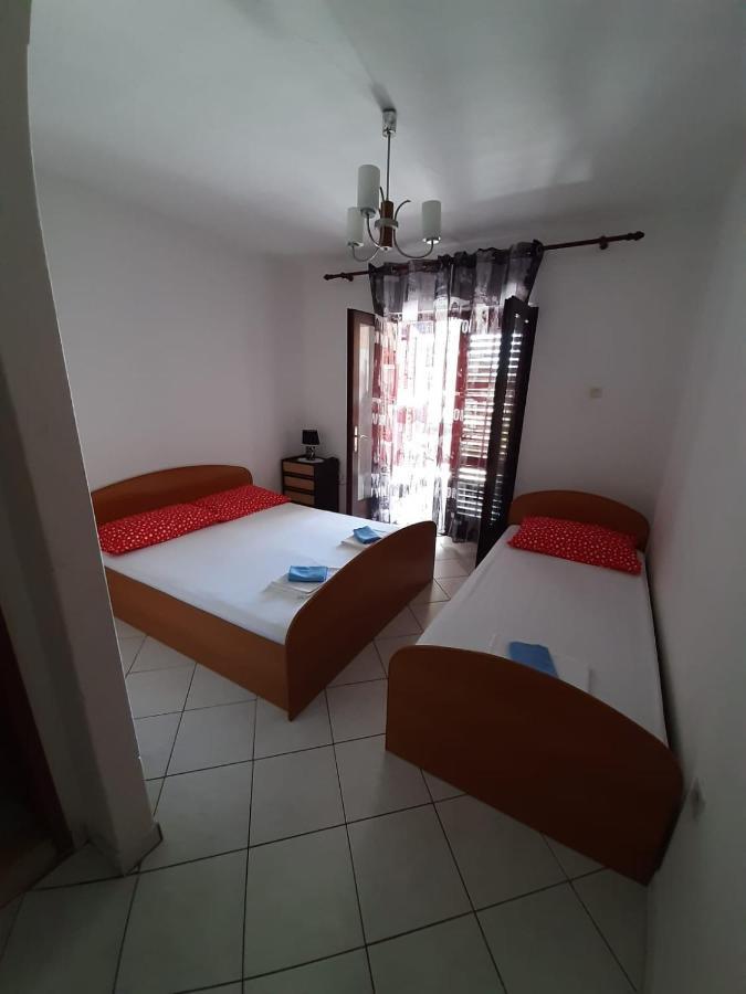 Vistica Apartment'S Podaca Exterior photo